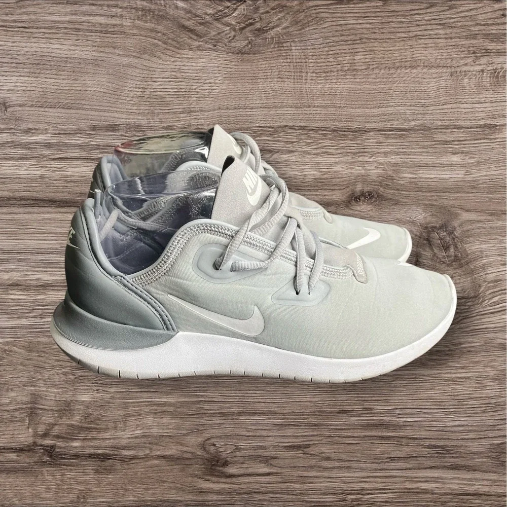 Nike Sportswear Women Hakata Athletic Shoes Sneakers Size 7‎ AJ8880004